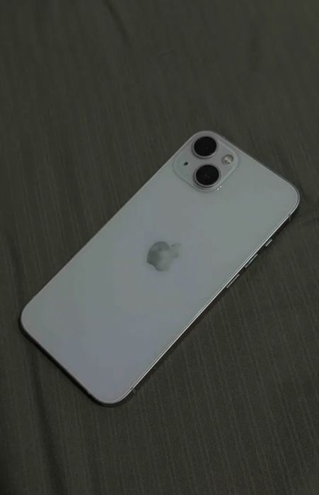 продам IPHONE 13
