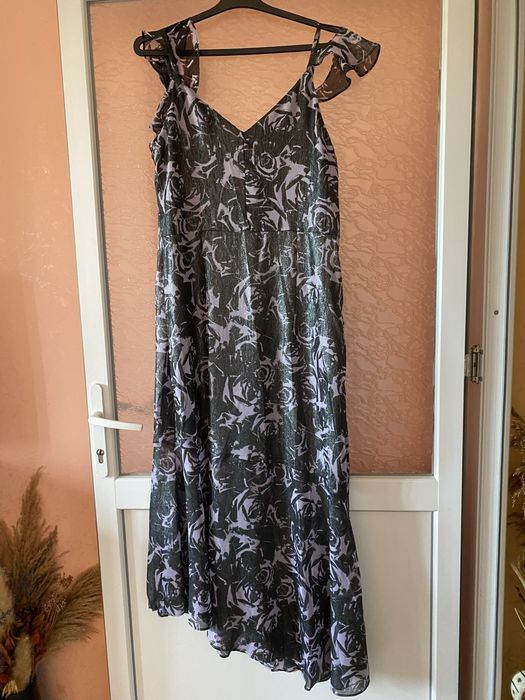 Rochie pentru ocazii, Esprit