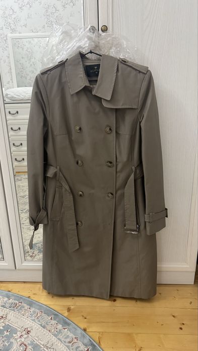 Продам плащ до колена