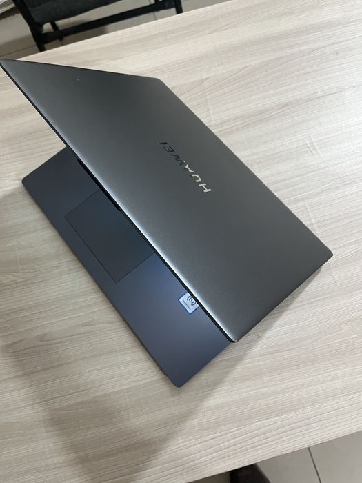 Продается ноутбук huawei