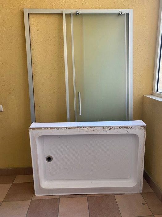 Душавой кабина холати яхши бузилмаган хамма жойи бутун