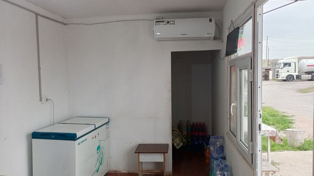 Ishlab turibdi pul kerakligi uchun sotyapman