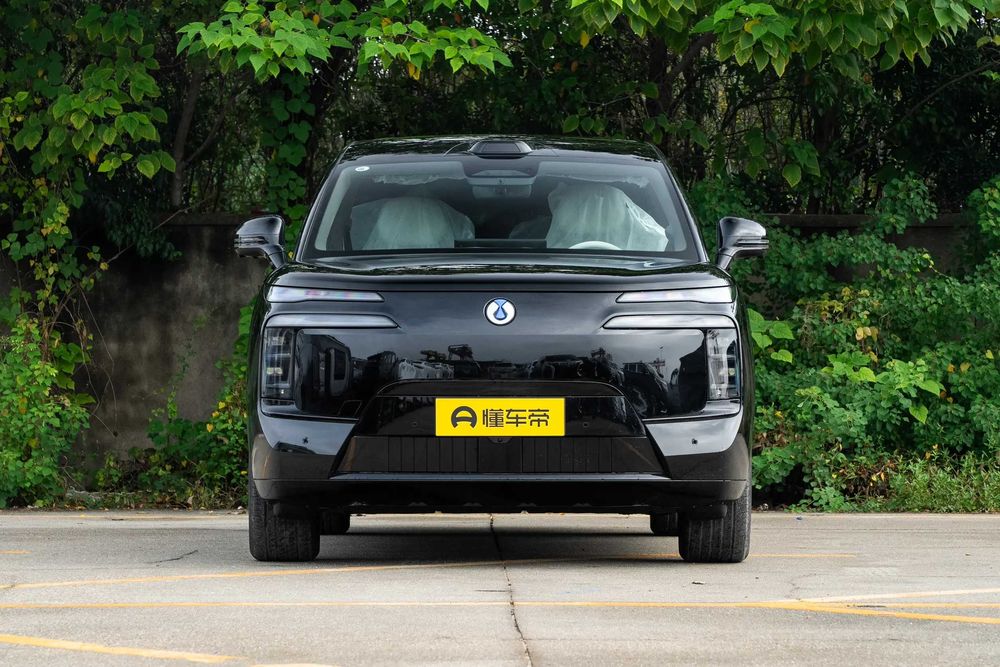 25% тулов билан Denza N8 нақд, автокредит,TRADE INга сотилади