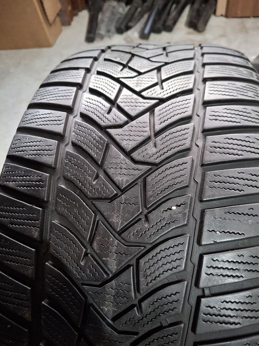 2 Anvelopele de iarnă  255 45 r18 Dunlop