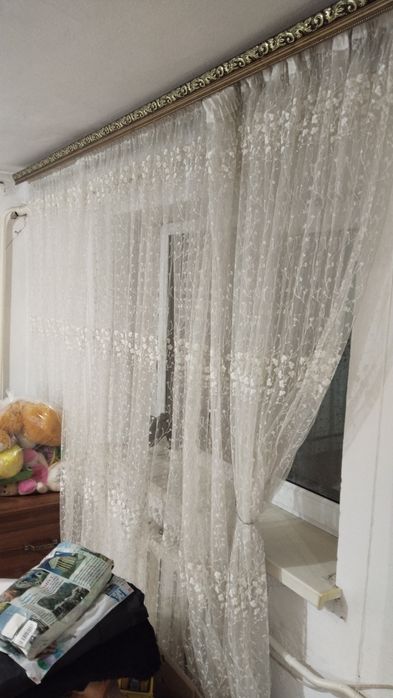 Шторы с карнизами по 3500