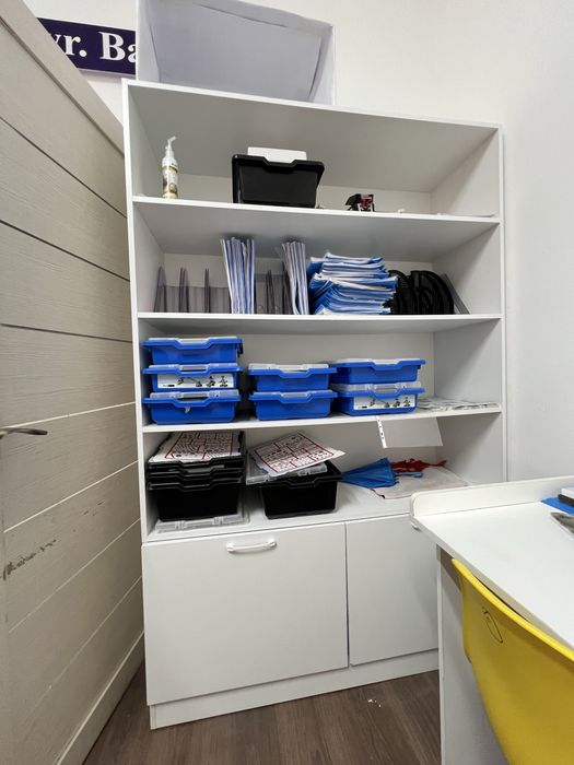 Офисный шкаф в продаже