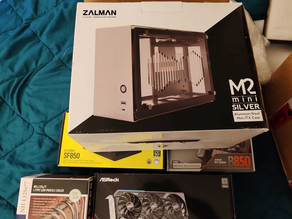 Mini ITX PC,RX 9700XT, 32Gb 6400Mhz, ryzen 7 7800x3d, 850w PSU )