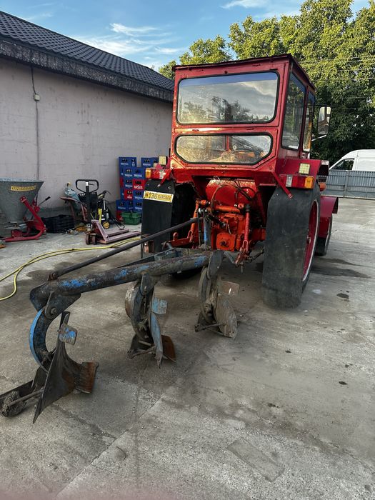 Tractor U650 cu utilaje