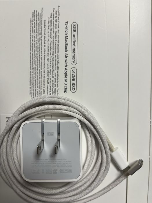 Продам Macbook Air M3, 13,6’’, 8/512 ГБ