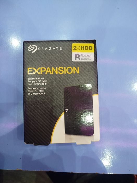 SEAGATE 2TB sotiladi