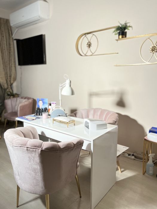 Етажерка за стена