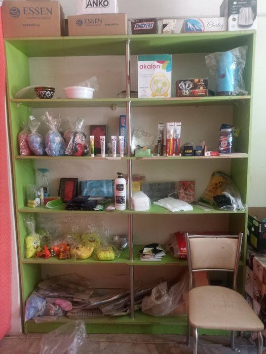 Dukon uchun tayyor mebel