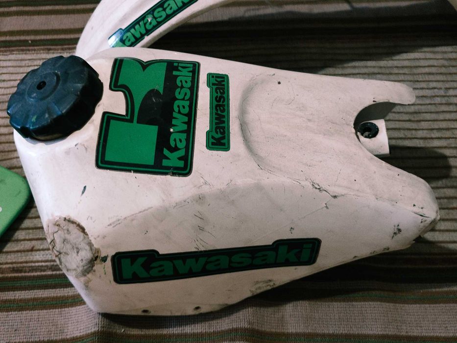 Kawasaki Резервоар
