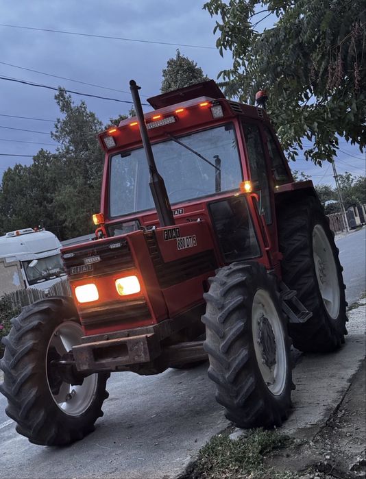 Tractor Fiat 880-5 DT