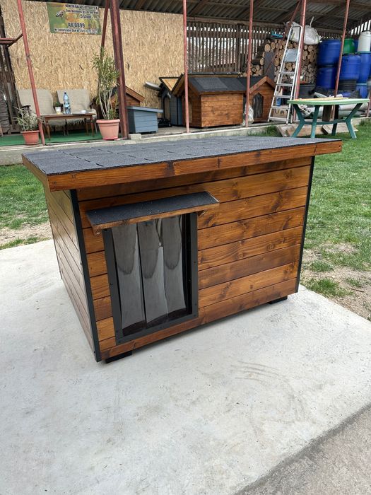 Cusca pentru câini izolată, acoperiș plat, premium (M–XXL)