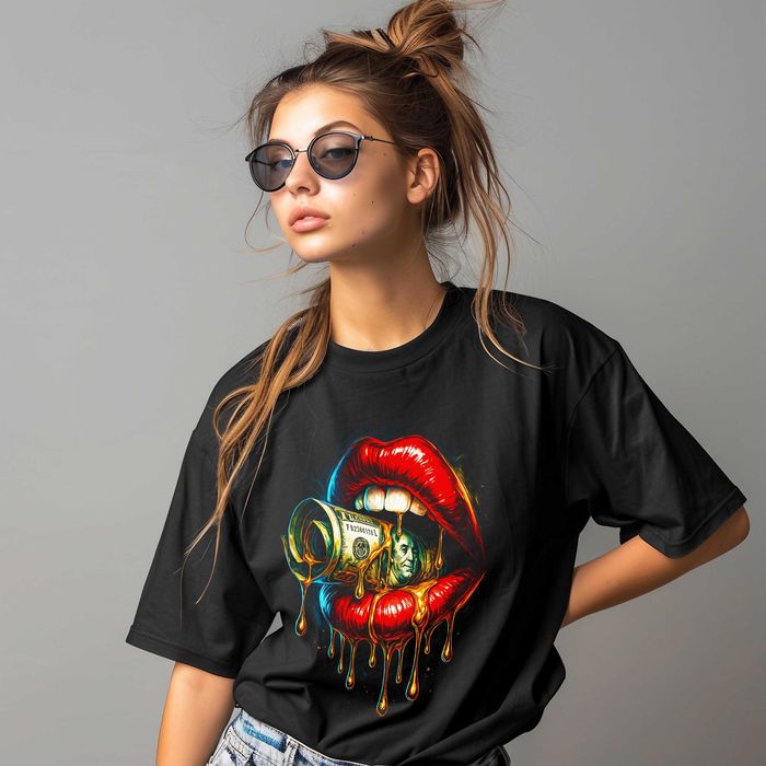 Интересни нестандартни дамски тениски