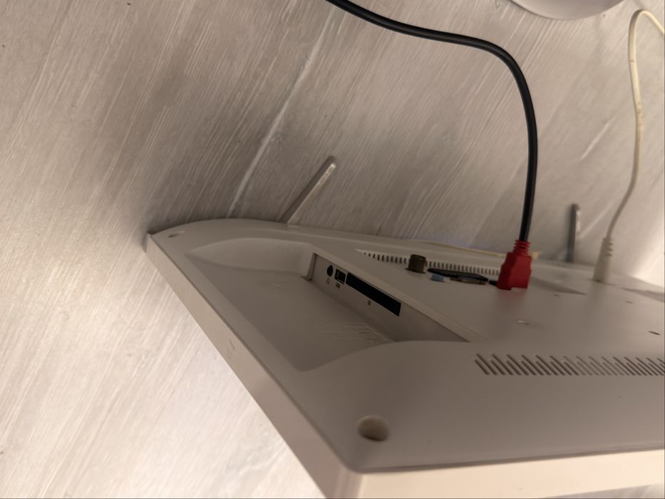 Телевизор Philips 16 инча