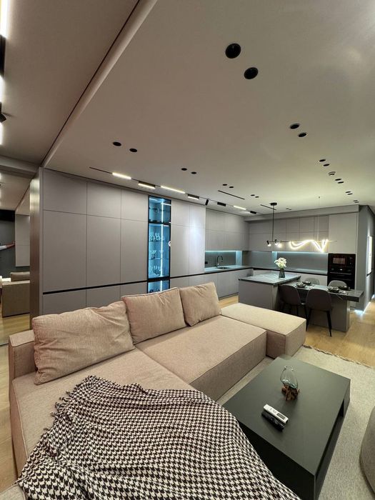 НОВОСТРОЙКА премиум класса 2/8/12 С дорогим ремонтом и обстановкой