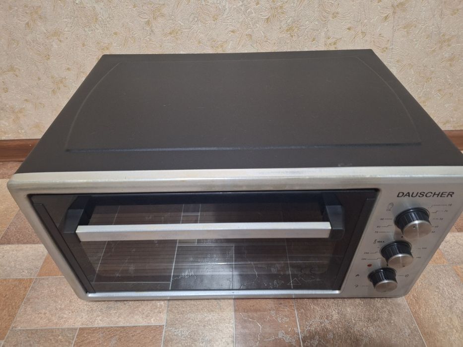 Электропечь продаётся.