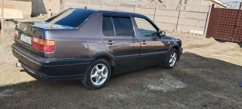 Волсвоген вента 1992