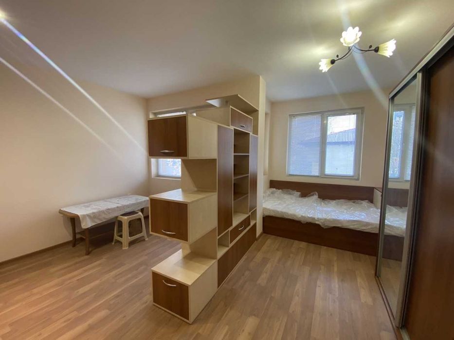 Продава се Едностаен апартамент в Пловдив, Кършияка - 50 кв.м за 1450 €/кв.м - Снимка #1