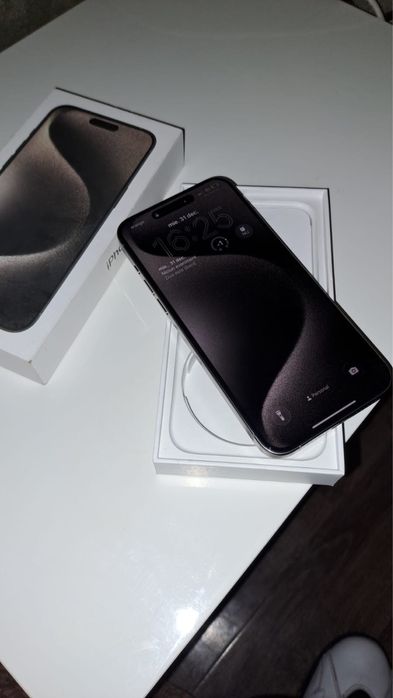 Vand  Ipone 15 pro max ,Natural Titanium256gb