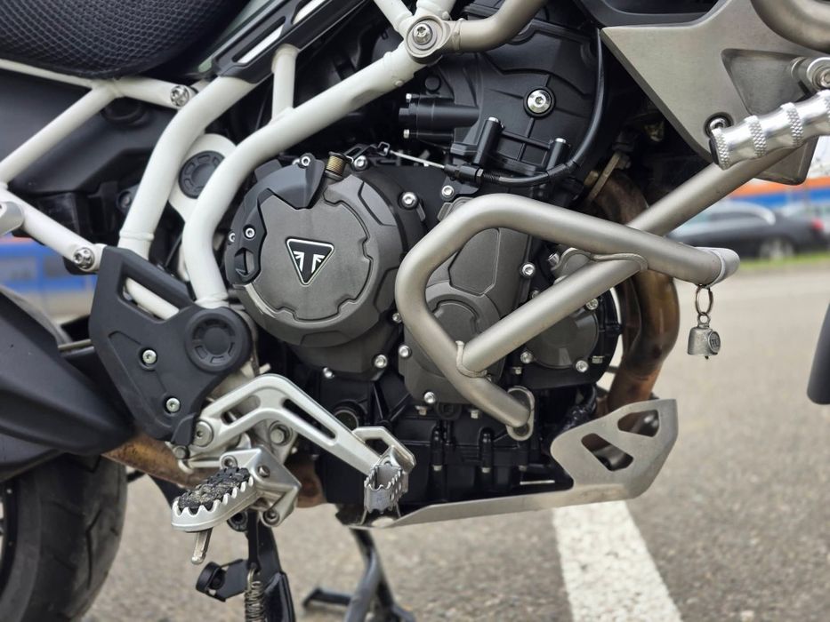 Triumph Tiger 900 rally pro full echipat