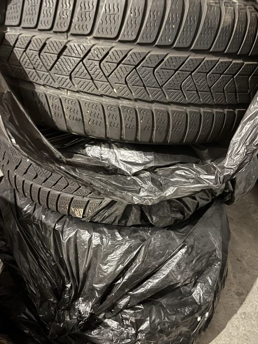 Гуми Pirelli Sottozero зимни 245/45/20