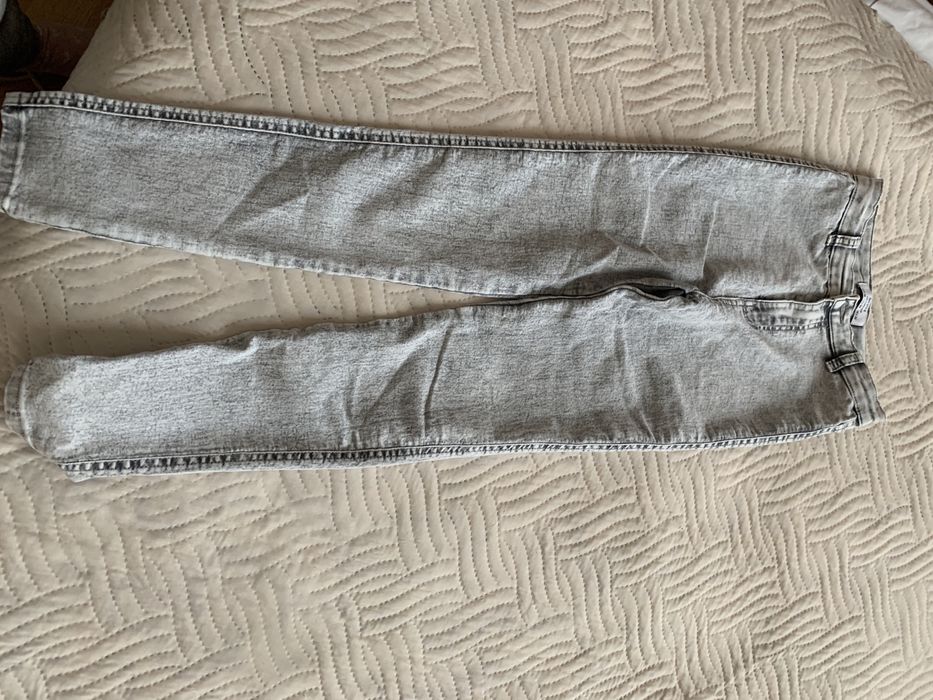 Дамски дънки -Bershka .