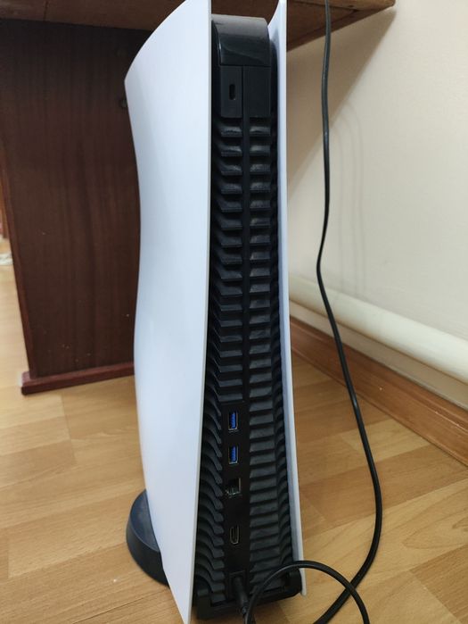 Продам Playstation 5