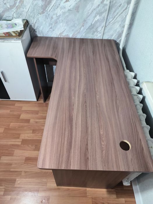 Стол офисный б/у