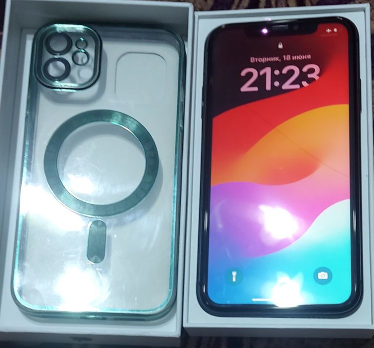 Продам iPhone 11 Black. Состояние нового