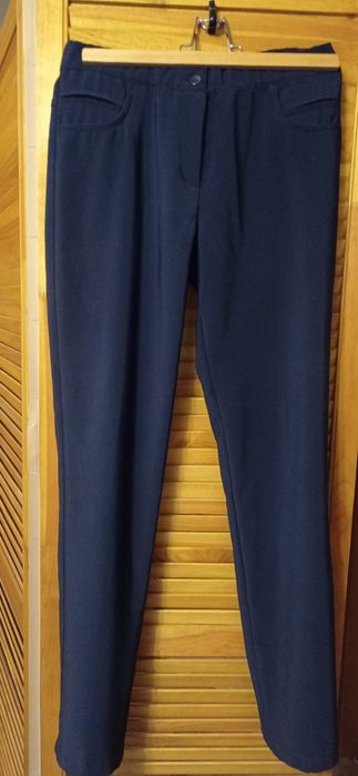 Школьная форма  пиджак юбки  брюки блузка.