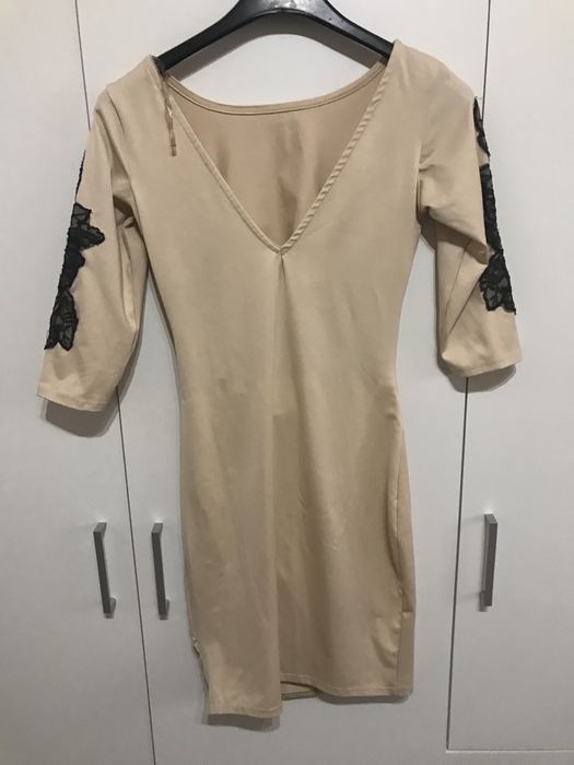 Vand rochita de ocazie