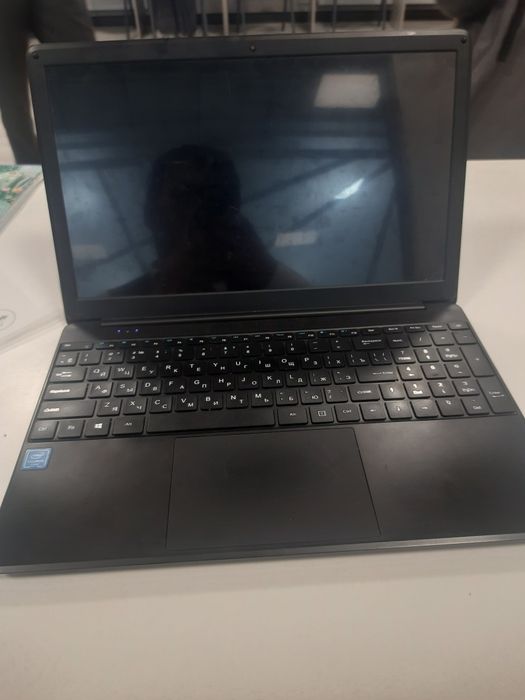 Notebook sotiladi