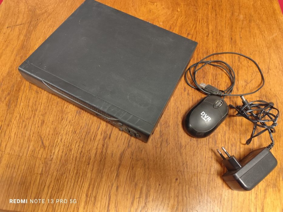 Sistem supraveghere video analog. Se dă pe bucăți sau complet.