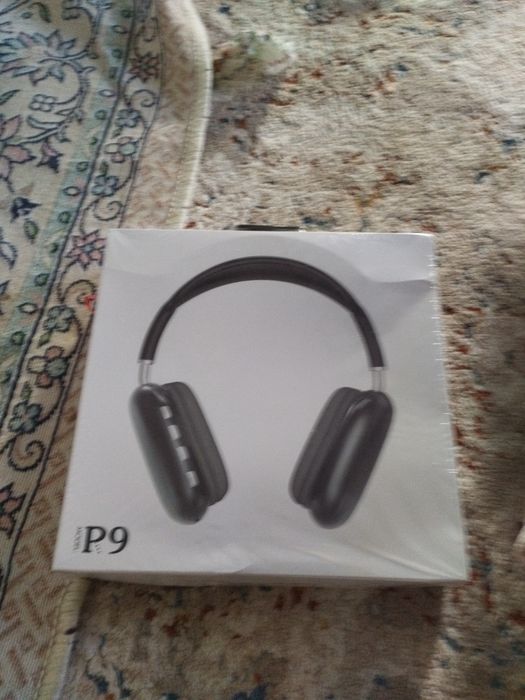 Наушник новый P9