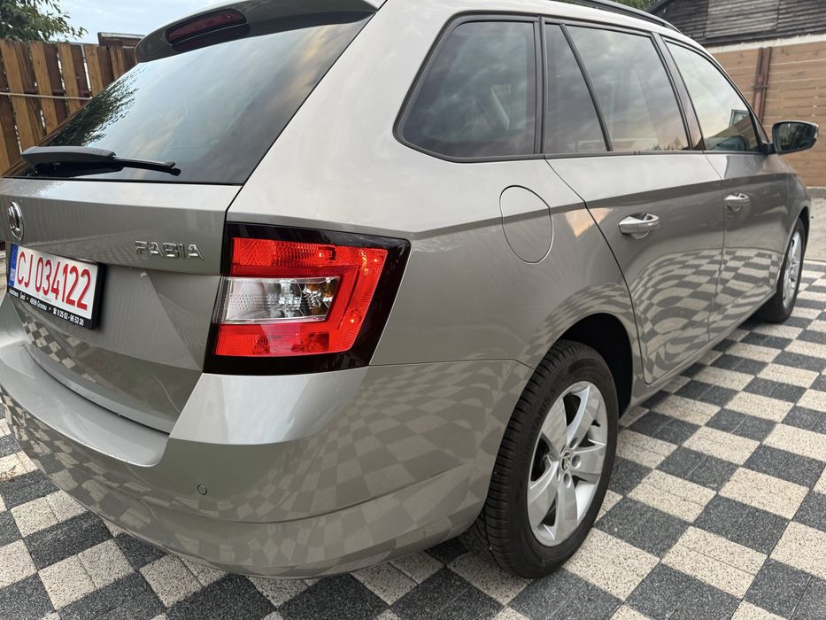 SKODA Fabia 2017 — imagine 4