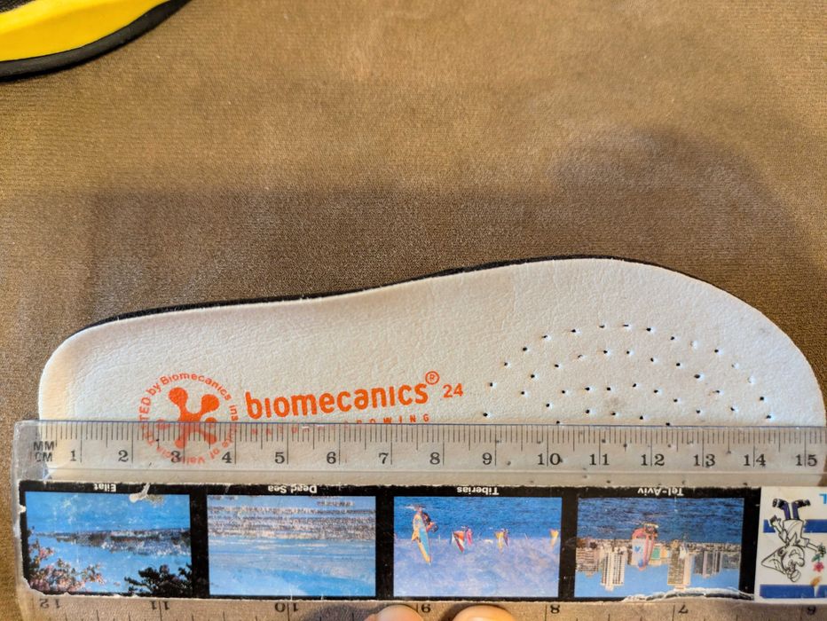 Боти Biomecanics в черно и жълто