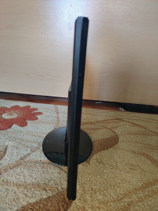 HP монитор 60hz използвано 1 седмица