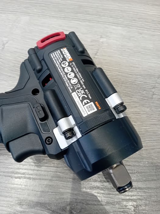 Mașina de înșurubat cu impact WORX WX 273 / 20V