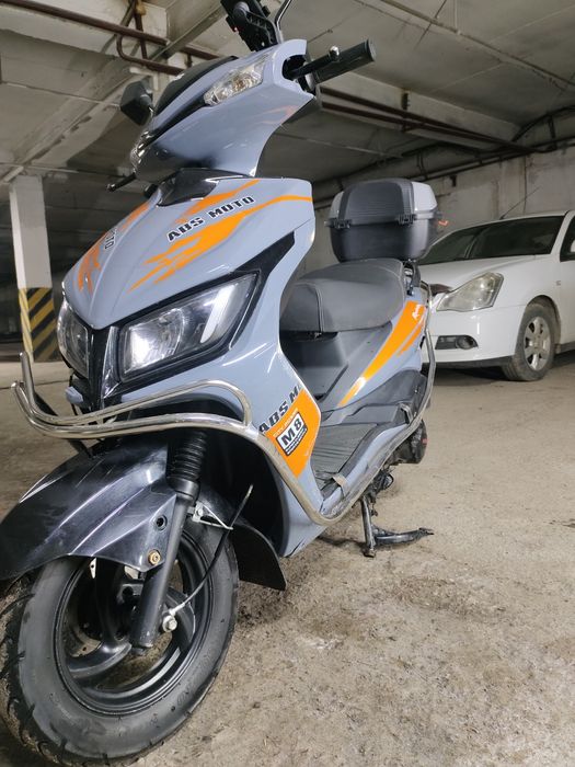 Скутер продам сел и поехал