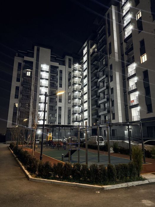 Юнусабад 4ком.коробка квартира продаётся!