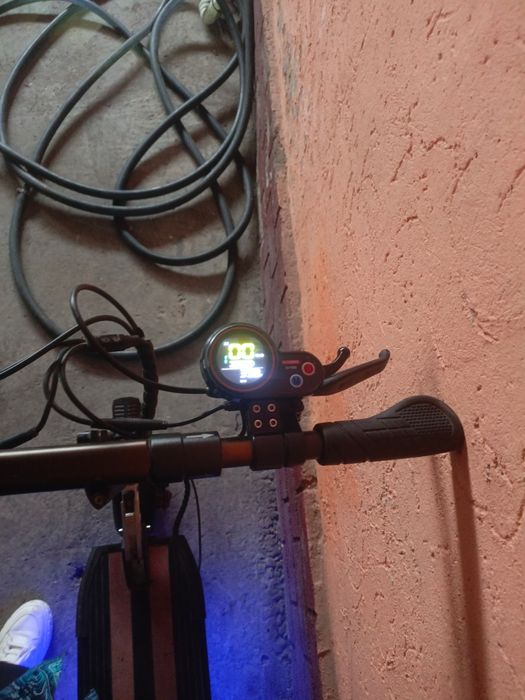 Продам Электросамокат.