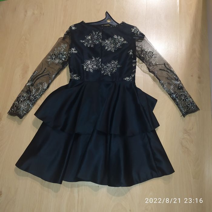 Продам нарядное платье