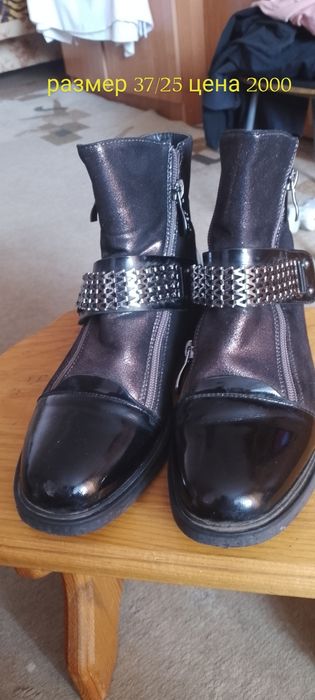 Продам обувь для девочек