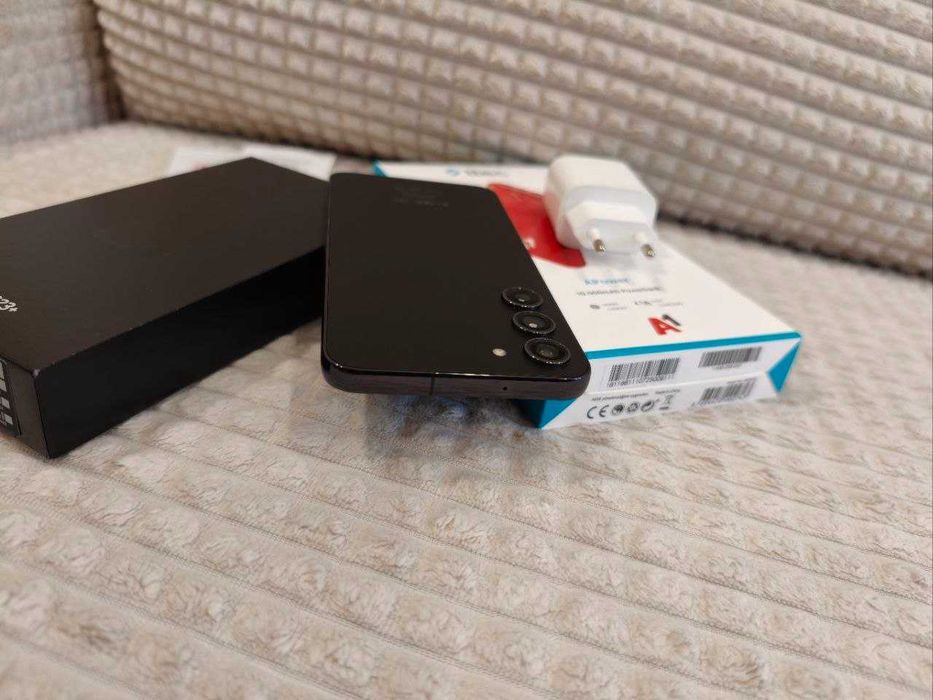 Samsung Galaxy S23+ 512GB ОТЛИЧЕН комплект с powerbank смартфон телефон