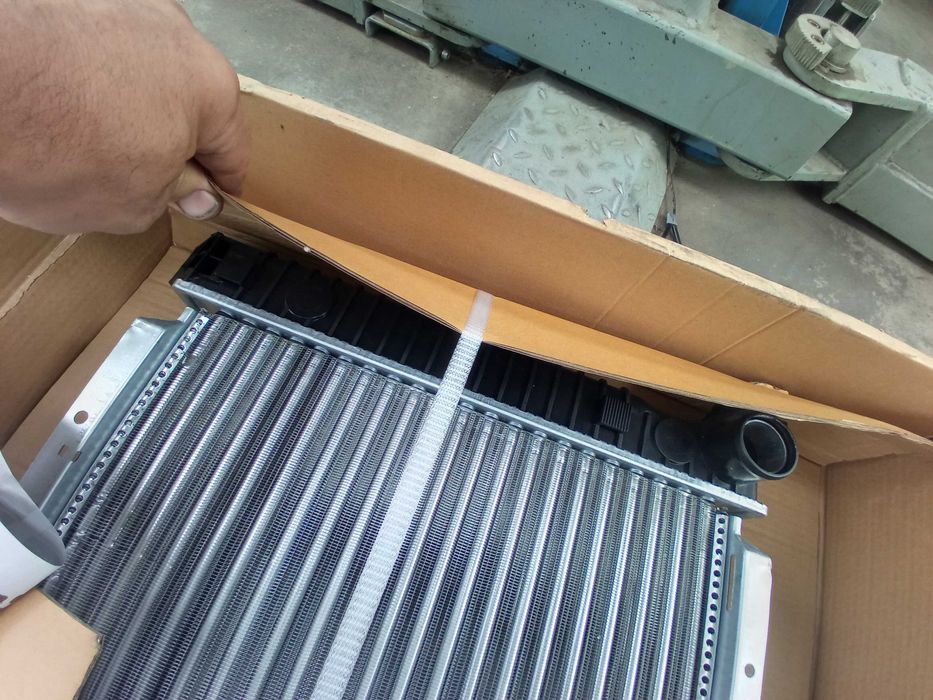 Радиатор за Мерцедес спринтер