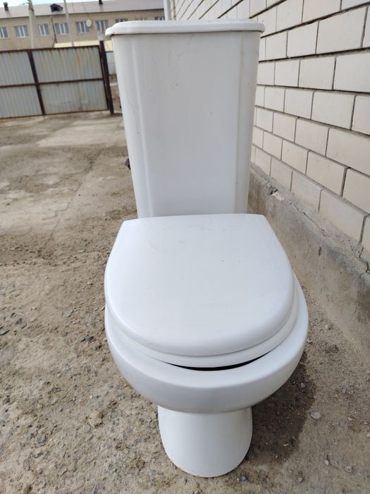 Продам бу унитаз хорошим состояние