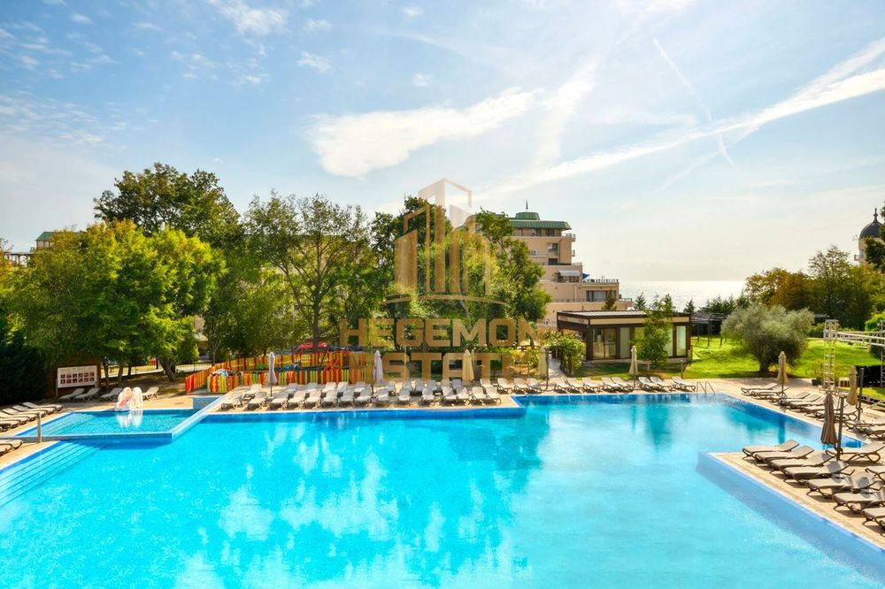 Продава се Двустаен апартамент в к.к. Златни пясъци - 53 кв.м за 2057 €/кв.м - Снимка #7